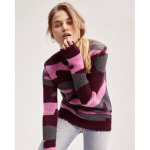 aqua cashmere pink camo sweater size M